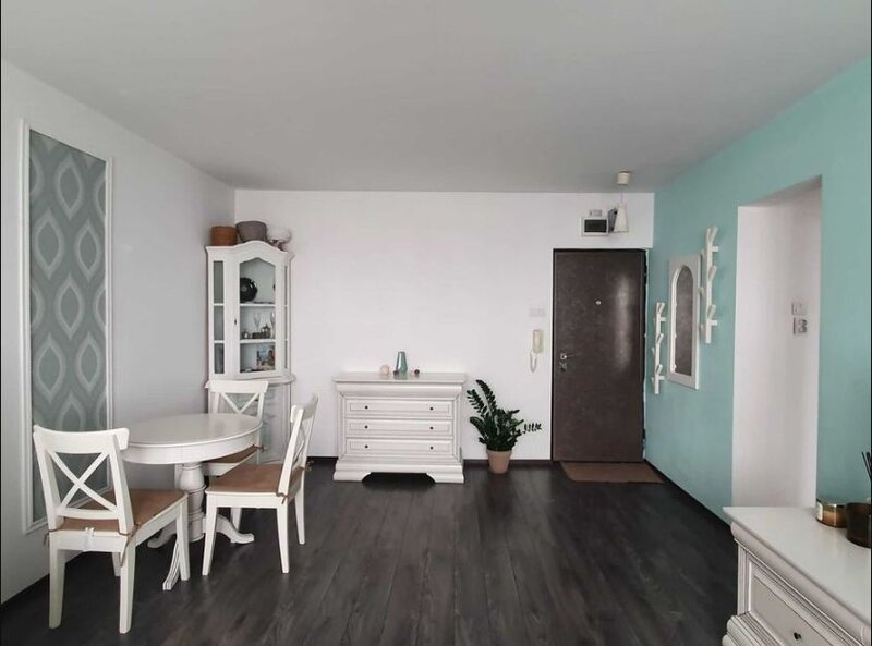 Sala Palatului, Ateneu, vanzare 2 camere, bloc 1960, mobilat modern, et. 4.